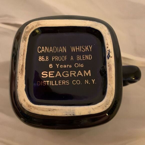 Seagram’s VO Canadian Whisky Blue Ceramic Pitcher - Picture 6 of 9